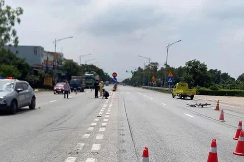 Tai nạn giao thông 22/9: Đạp xe qua đường, người đàn ông bị ô tô tông trúng