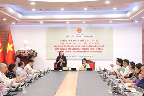 Không chỉ tăng người, phải nâng năng lực thực chất của trạm y tế xã