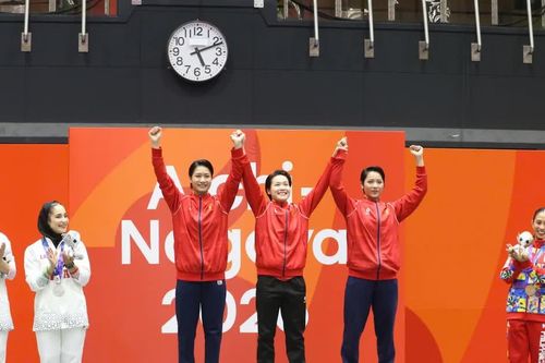 Nguyễn Ngọc Trâm và đồng đội được thưởng lớn sau khi 'giải cơn khát vàng' cho Thể thao Việt Nam