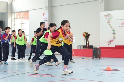 Thể thao học đường - Từ giờ học tới thói quen sống khỏe