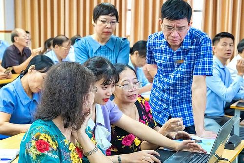 Hội Khuyến học Hưng Yên đẩy mạnh ứng dụng công nghệ số, nâng cao chất lượng đánh giá các mô hình học tập