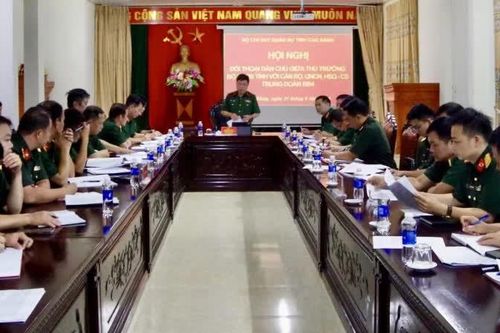 Bộ Chỉ huy Quân sự tỉnh đối thoại dân chủ tại Trung đoàn Bộ binh 4