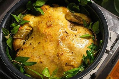 Cách luộc gà không cần nước, thịt mềm ngon, ngọt lịm