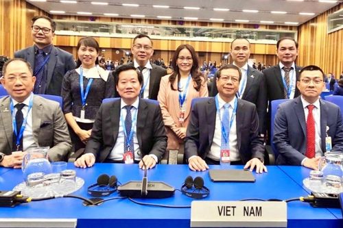 Việt Nam tìm kiếm nguồn lực quốc tế cho chương trình điện hạt nhân