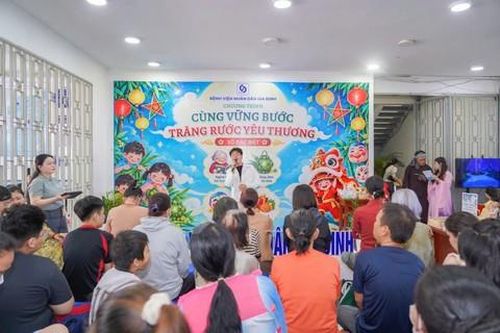 Mang Trung thu đến với trẻ em có hoàn cảnh khó khăn