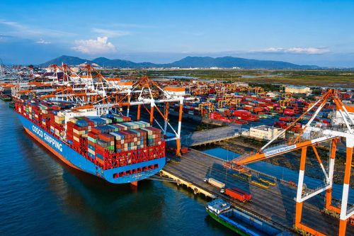 Tăng trưởng kinh tế quý cuối năm 2026 của TP.HCM phải đạt trên 13,5%