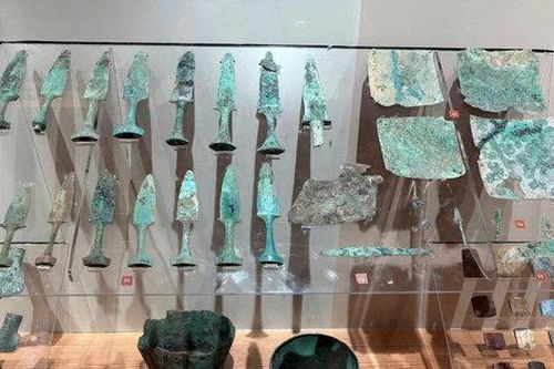 Bảo tồn hiện vật đồng, giữ nguyên dấu tích thời gian