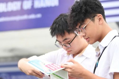 Bỏ cộng điểm IELTS: Cần lộ trình để không làm giảm động lực học tập