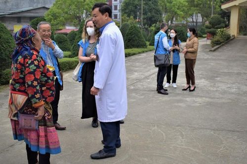Cơ sở y tế Xanh - Sạch - Đẹp chủ động thích ứng biến đổi khí hậu