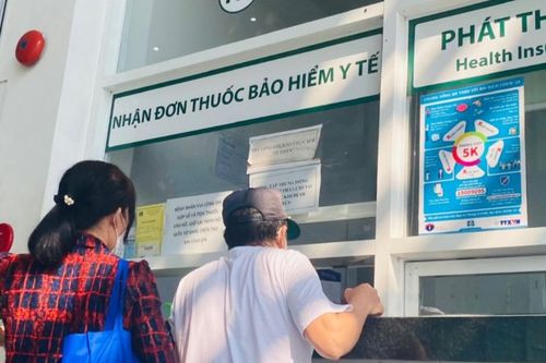 Hơn 130 triệu lượt khám chữa bệnh BHYT trong 8 tháng, tiếp tục đề xuất tăng quyền lợi cho người tham gia BHYT