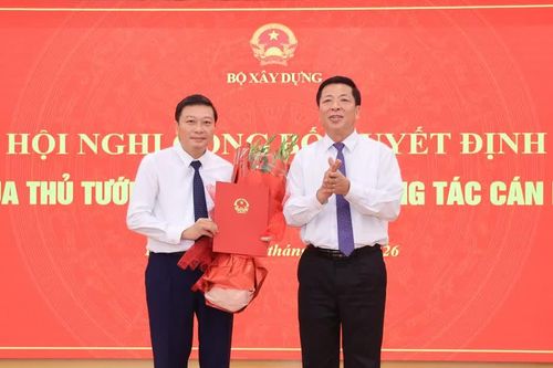 Trao quyết định bổ nhiệm tân Thứ trưởng Bộ Xây dựng