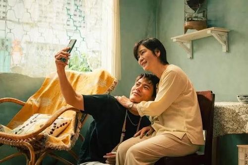'Lên hương' chinh phục khán giả Hollywood