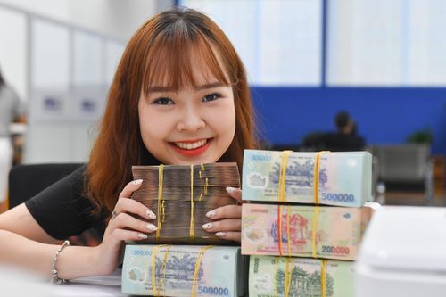 Người dân để 1,22 triệu tỷ đồng nhàn rỗi trong tài khoản ngân hàng