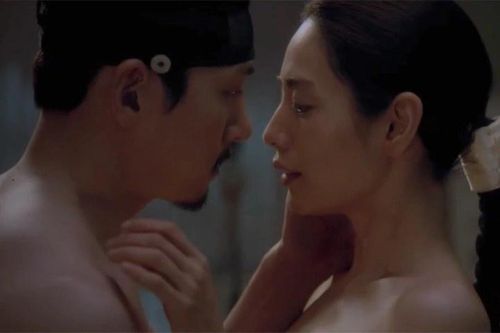 Ji Chang Wook nói về vai diễn táo bạo trong phim 19+
