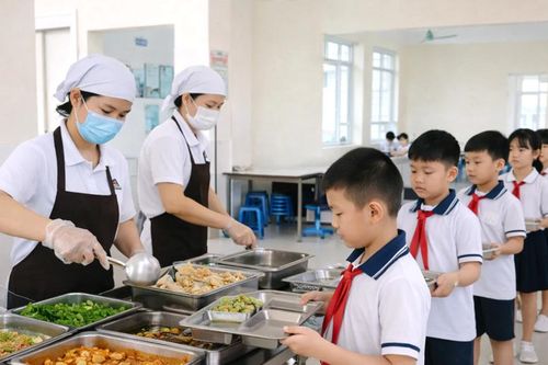 Tuyên Quang siết chặt an toàn thực phẩm bữa ăn học đường