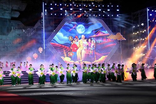 Giữ gìn 'thương hiệu' Lễ hội Thành Tuyên