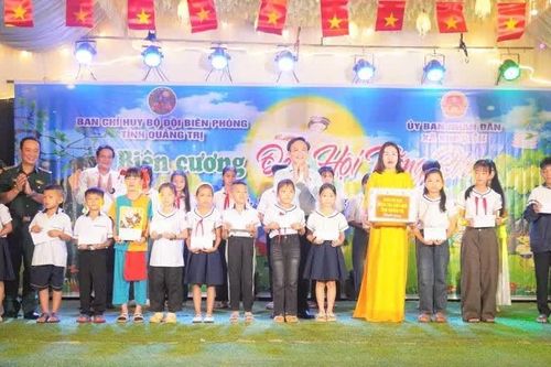 Bộ đội Biên phòng Quảng Trị tổ chức 'Đêm hội trăng rằm' tại 36 điểm trường vùng biên giới