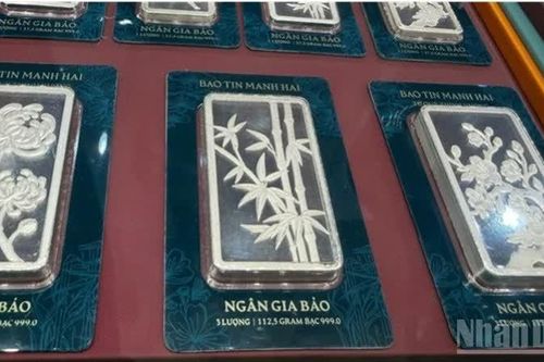 Sáng 23/9, giá bạc thế giới nhích nhẹ lên ngưỡng 66,34 USD/ounce