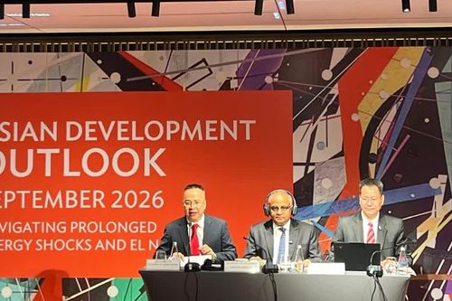 ADB nâng dự báo tăng trưởng của Việt Nam lên 7,8% trong năm 2026