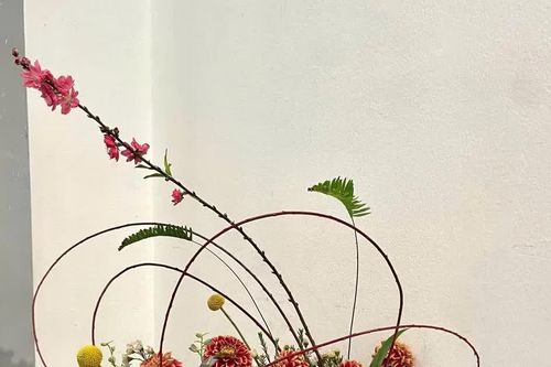 'Sóng trăng' - khơi dậy những rung cảm nghệ thuật từ Ikebana