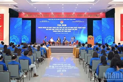 Đổi mới công tác tham mưu trong các cơ quan Đảng Trung ương