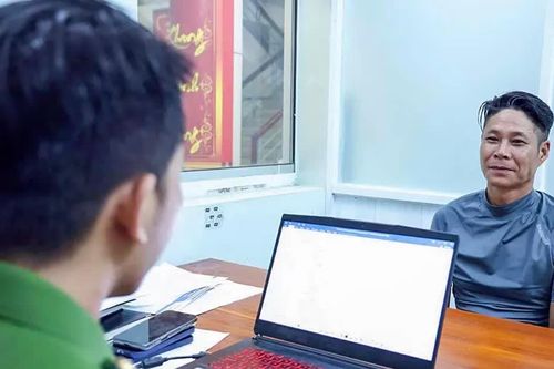 An Giang: Tạm giữ nghi phạm cho vay lãi nặng, tàng trữ súng