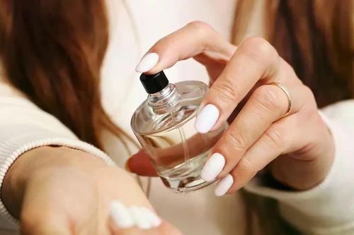 Ngành làm đẹp Mỹ tăng trưởng nhờ xu hướng nuông chiều bản thân