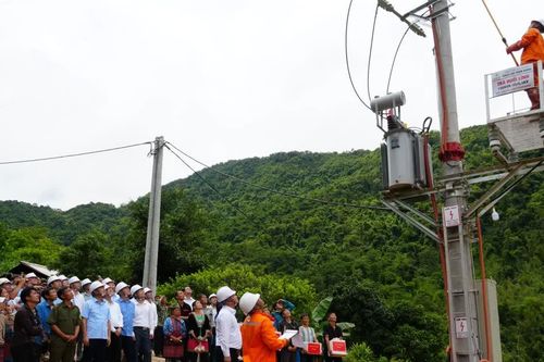 Mang ánh sáng và năng lượng sạch đến vùng cao Lai Châu