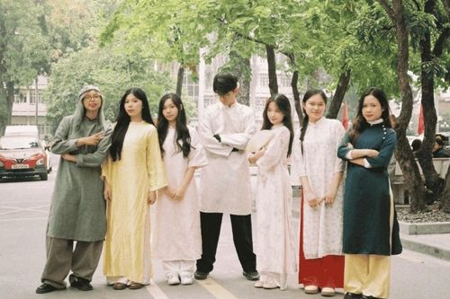 Sinh viên báo chí tích cực tranh tài tại Giải Báo chí Sóng trẻ lần thứ XI