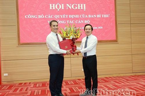 Hưng Yên công bố các quyết định của Ban Bí thư về công tác cán bộ