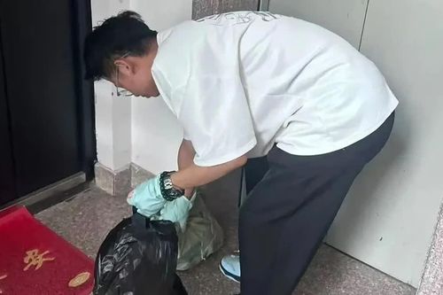 Kiếm tiền với dịch vụ đổ rác hộ