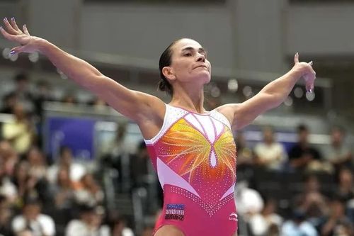 Huyền thoại 51 tuổi vào chung kết thể dục dụng cụ Asiad 20, tranh tài với VĐV Việt Nam