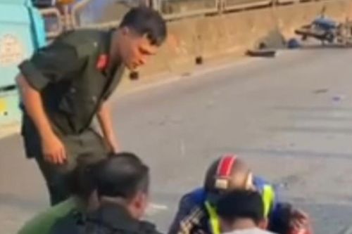 Cảnh sát cơ động kịp thời cứu sống cháu bé 2 tuổi bị tai nạn
