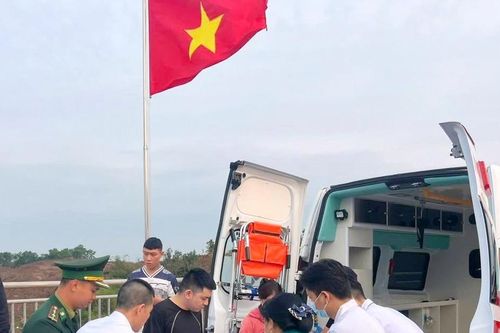 'Luồng xanh' Móng Cái rút ngắn hành trình cấp cứu xuyên biên giới