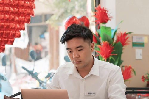 Chàng trai bỏ việc lương hơn 20 triệu đồng về quê làm du lịch