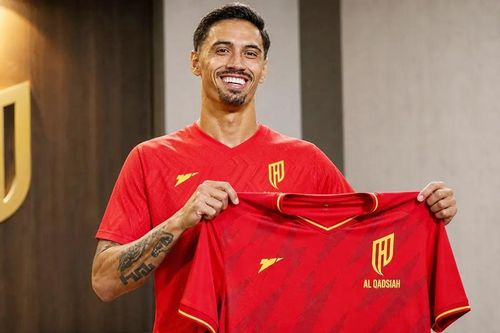 Cựu cầu thủ Man City sang Saudi Arabia vì 'kiếm được rất nhiều tiền'