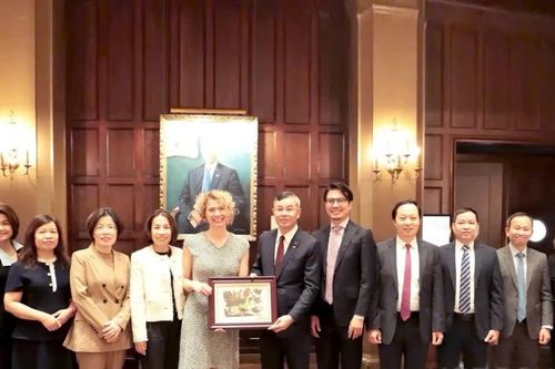 Bộ Tài chính tăng cường kết nối với cộng đồng nhà đầu tư quốc tế tại Hoa Kỳ