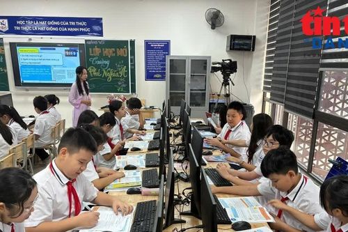 Từ Tin học đến mô hình lớp học mở không khoảng cách