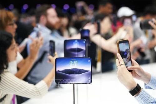 iPhone có thể tự khóa khi phát hiện bị giật khỏi tay