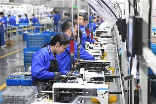 ADB nâng dự báo tăng trưởng châu Á lên 5%