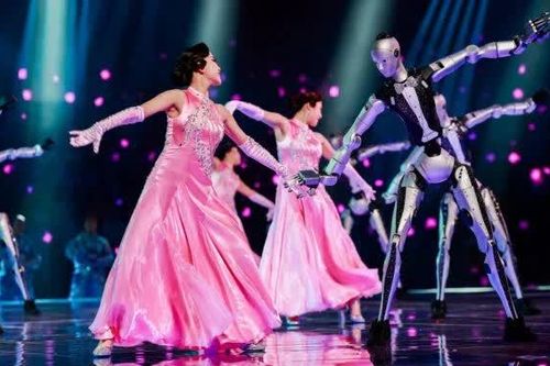 Robot hình người khiêu vũ cùng các nghệ sĩ trên sân khấu WorldSkills 2026