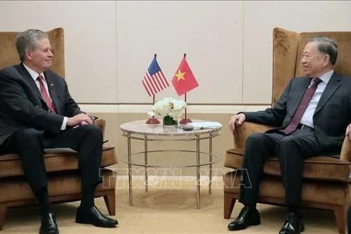 Tổng Bí thư, Chủ tịch nước Tô Lâm tiếp Thượng nghị sĩ Hoa Kỳ Steve Daines