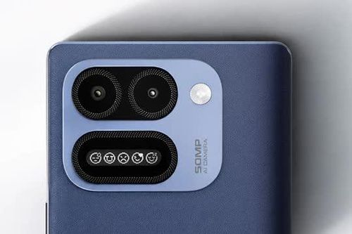 Smartphone 'nồi đồng cối đá', 2 màn hình, pin 6.000mAh, giá 6,5 triệu đồng