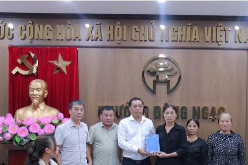 Hà Nội hỗ trợ 32,5 triệu đồng cho gia đình nam sinh tử vong sau sự cố cống thoát nước