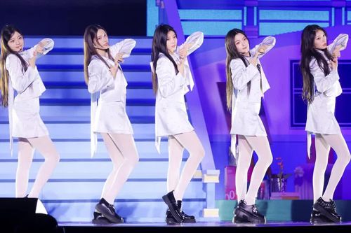 ILLIT bị mỉa mai vì tốc độ bán vé concert ảm đạm