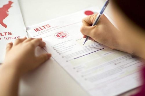 Bỏ điểm cộng IELTS: Cần sớm công bố quy định, tránh tâm lý lo lắng, bị động cho phụ huynh, thí sinh
