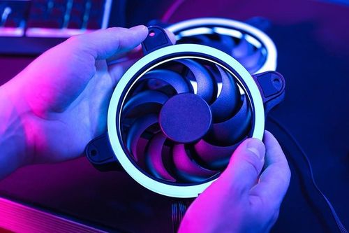 Thủ phạm khiến laptop của bạn bỗng gầm rú