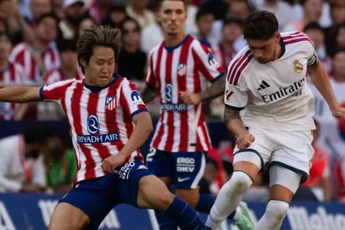 Ủy ban trọng tài Tây Ban Nha thừa nhận một sai lầm ở derby Madrid