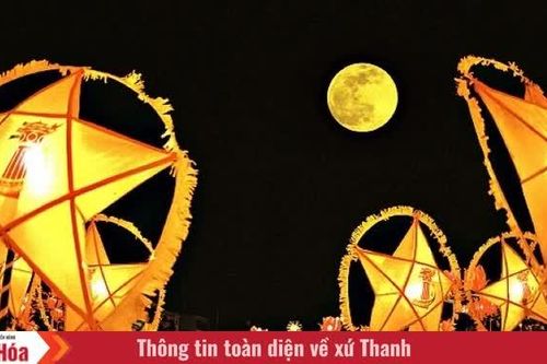 Mùa trăng nhuộm vàng thương nhớ