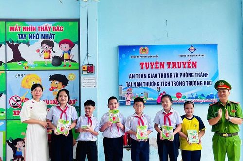 Xây dựng văn hóa giao thông học đường